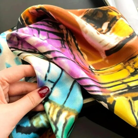 NWT - Elegant Women's Printed Square Scarf (SKU 0228) - Picture 2 of 4